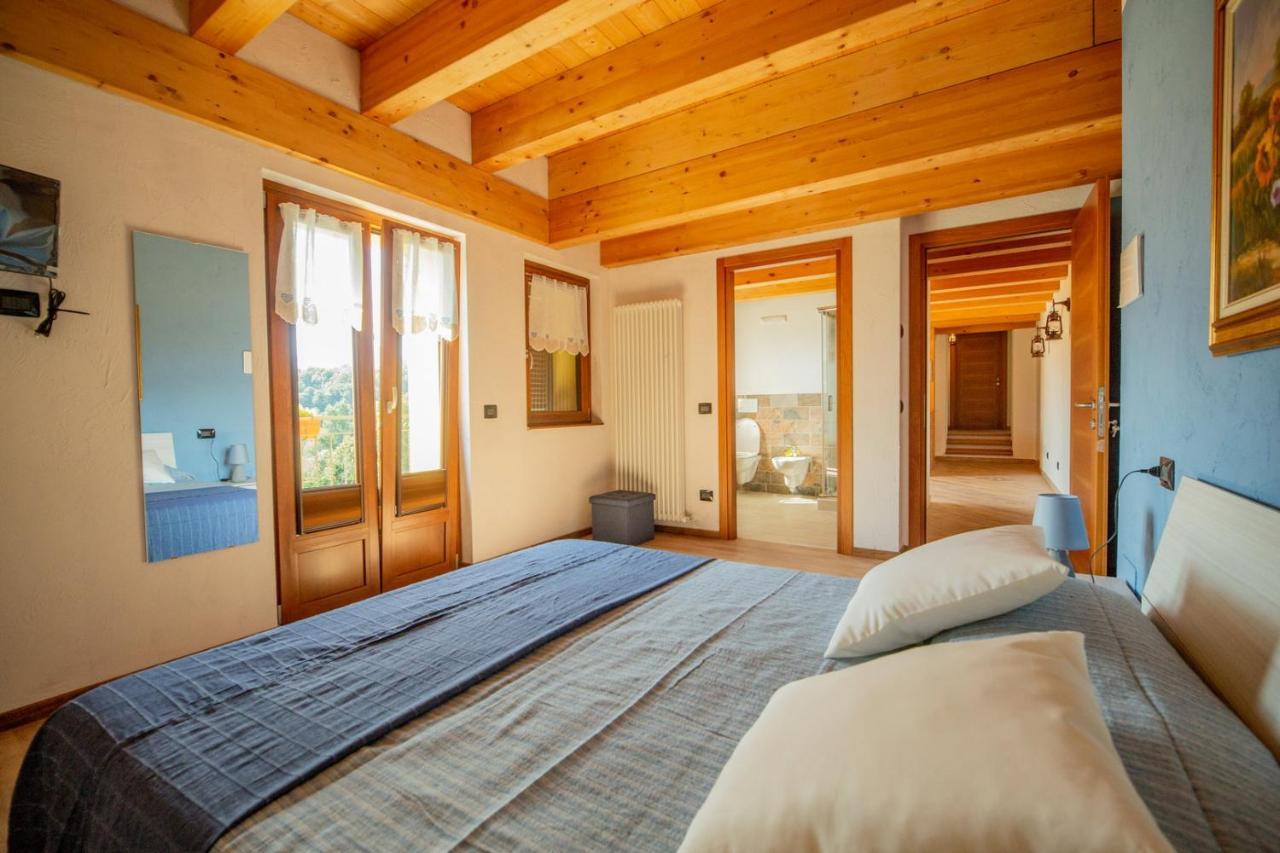 Agriturismo La Cascina B&B Сан-Феделе-Интельви Экстерьер фото