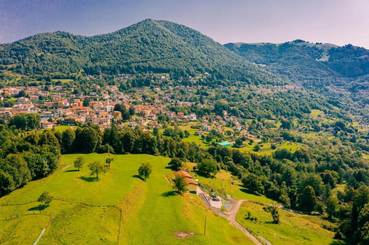 Agriturismo La Cascina B&B Сан-Феделе-Интельви Экстерьер фото