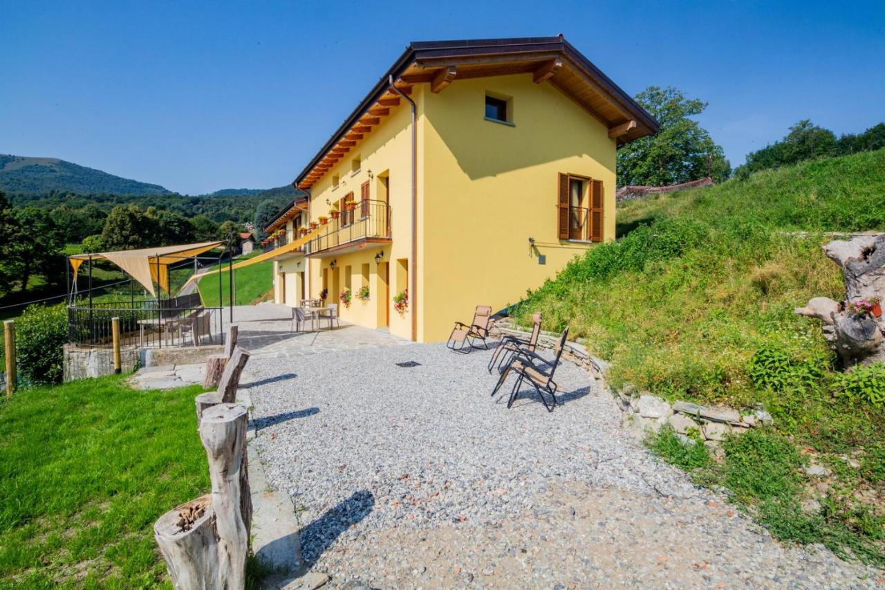 Agriturismo La Cascina B&B Сан-Феделе-Интельви Экстерьер фото