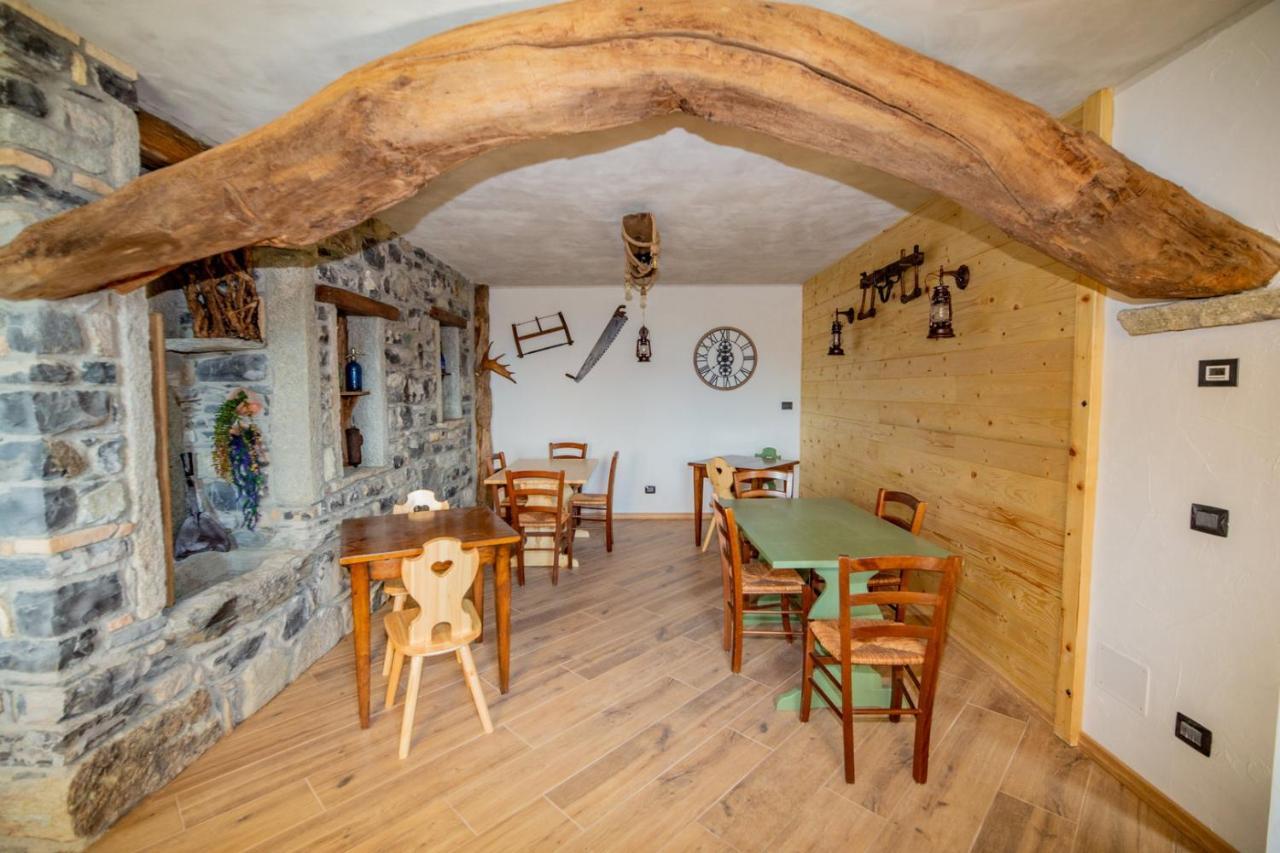 Agriturismo La Cascina B&B Сан-Феделе-Интельви Экстерьер фото