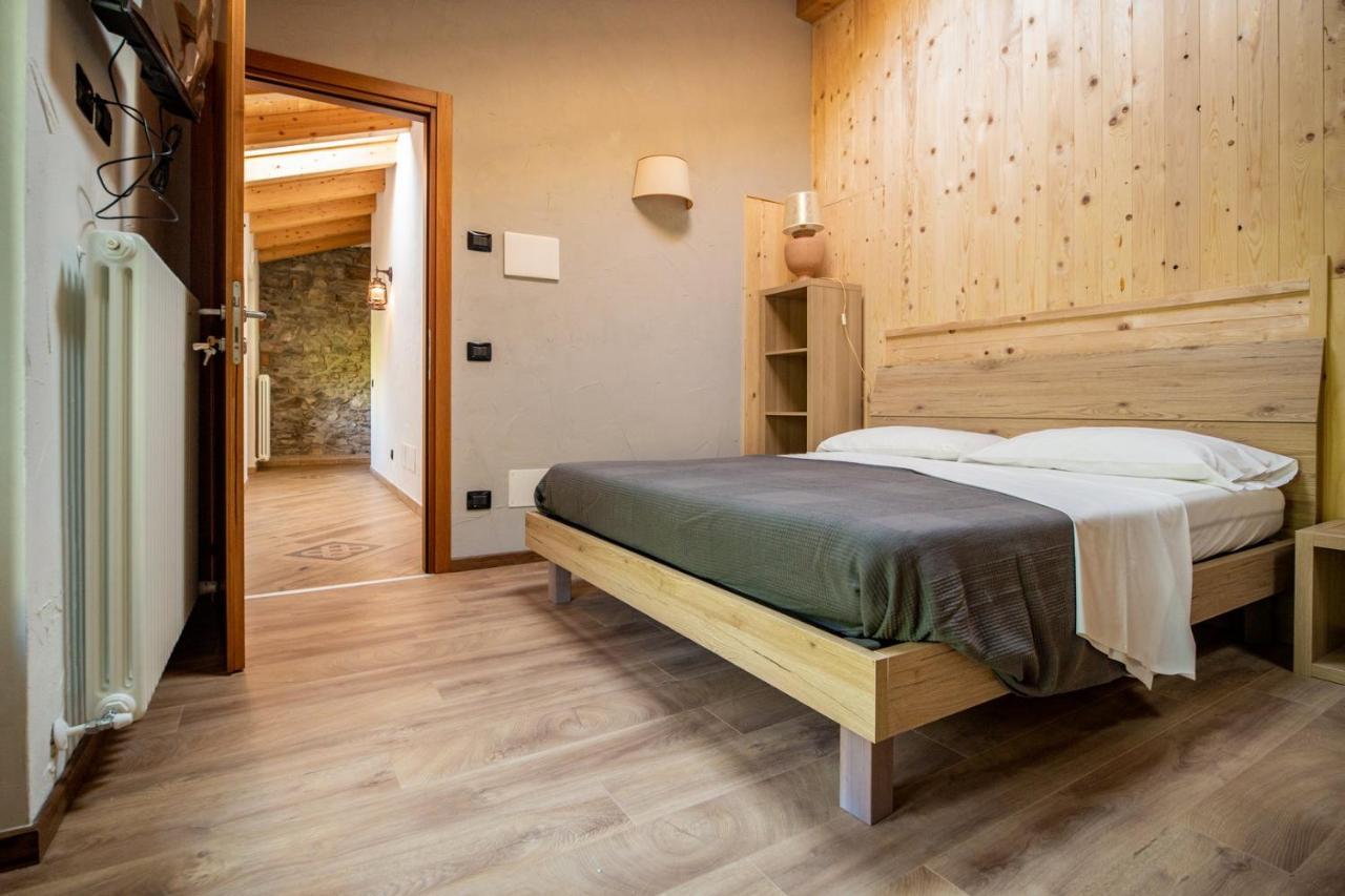 Agriturismo La Cascina B&B Сан-Феделе-Интельви Экстерьер фото